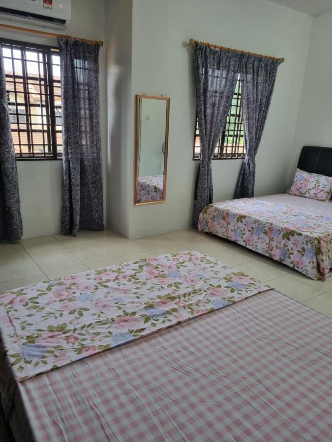 Private Pool Ssue Klebang Ipoh Homestay With High Speed Wifi Chemor Номер фото
